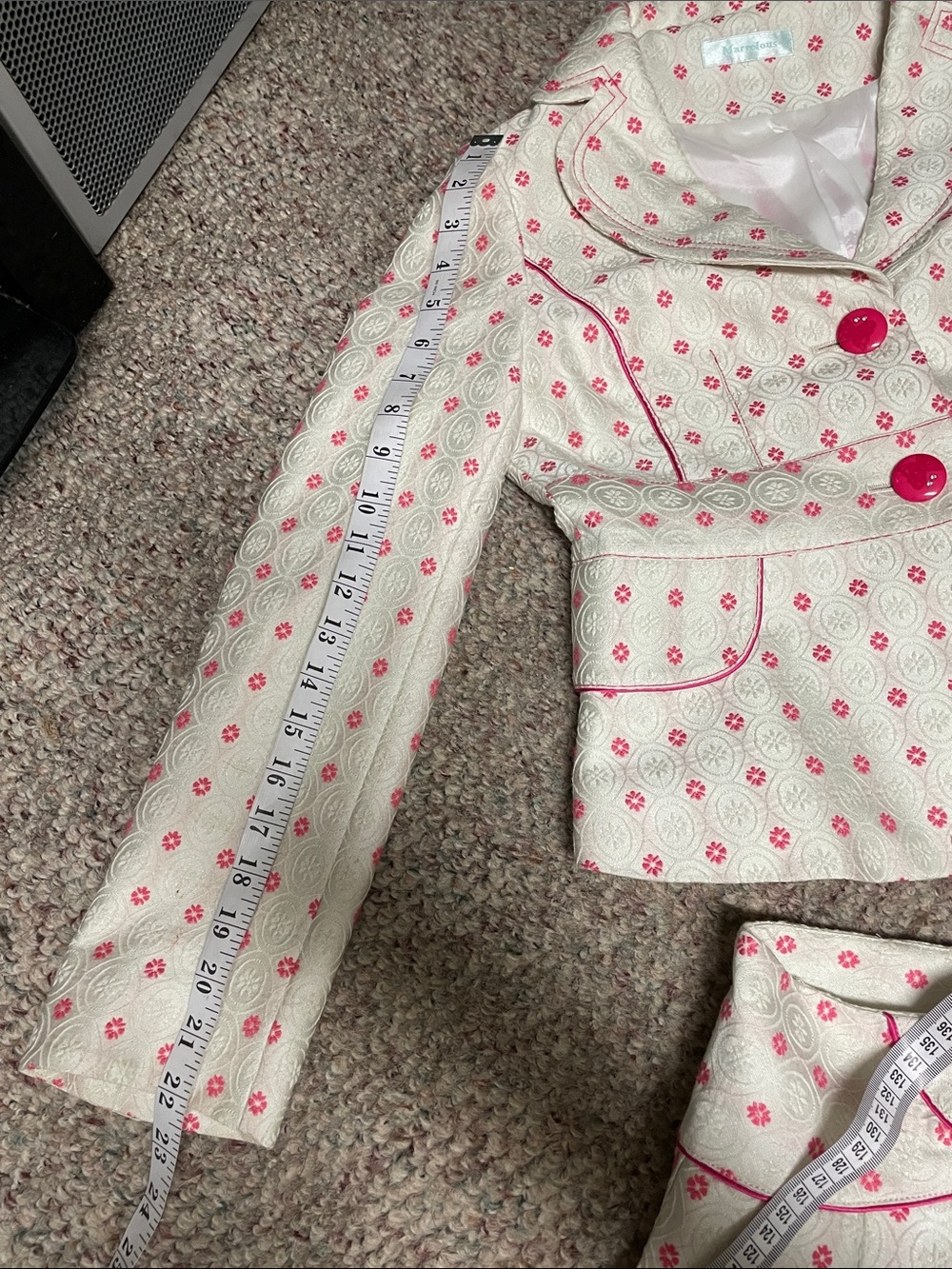 Marvellous Two-Piece Ivory and Hot Pink Floral accent pleated Skirt Suit - Picture 6 of 11